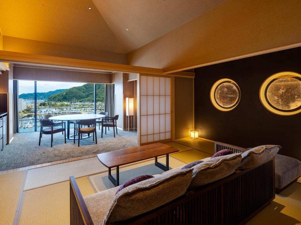 Awaji Yumesenkei Hotel Sumoto Buitenkant foto